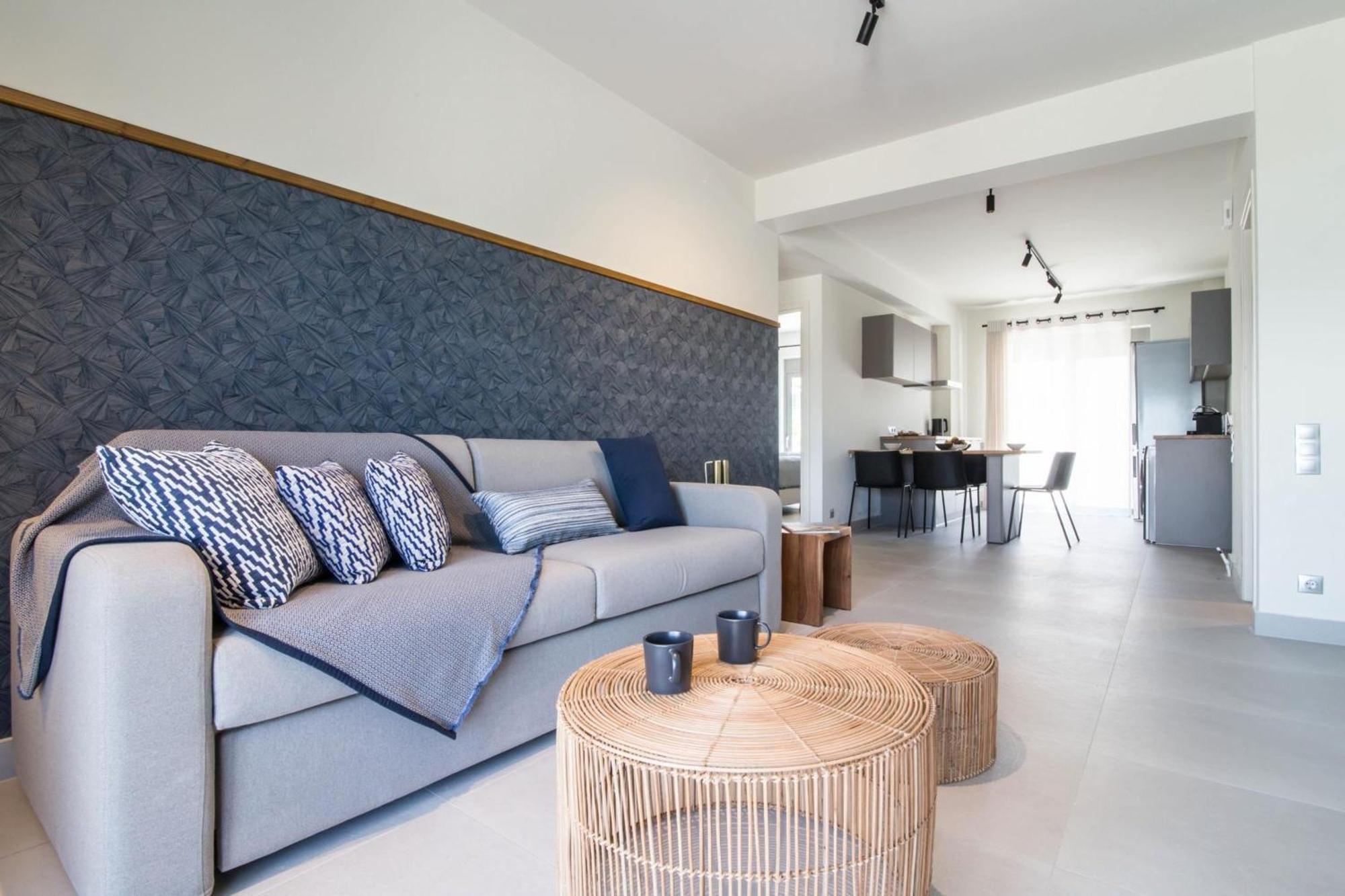 Blue Symphony Suites Apartments Nikiana Bagian luar foto