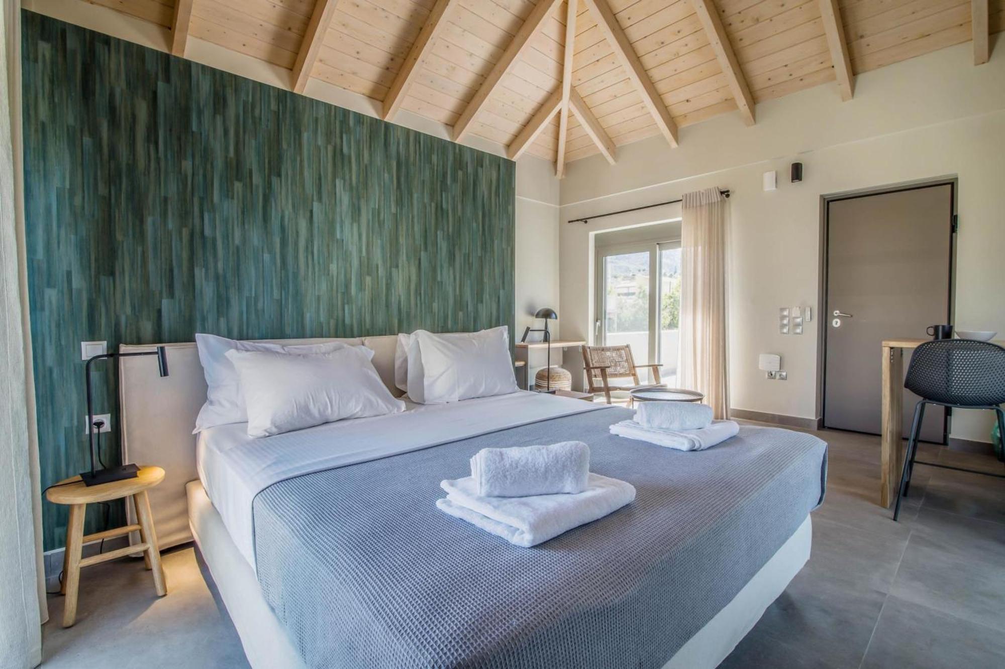 Blue Symphony Suites Apartments Nikiana Bagian luar foto