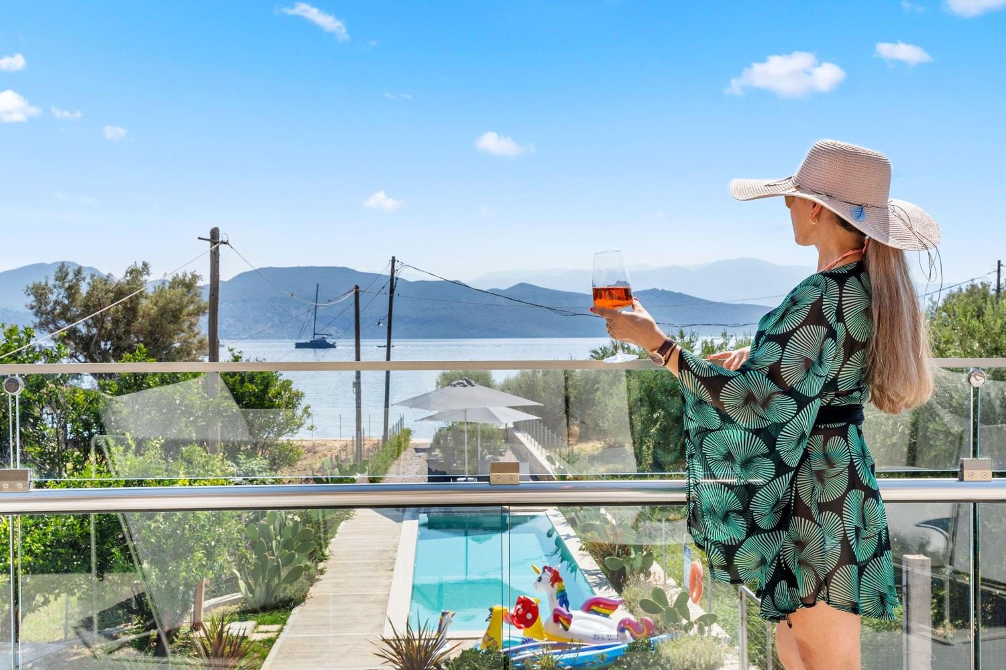Blue Symphony Suites Apartments Nikiana Bagian luar foto