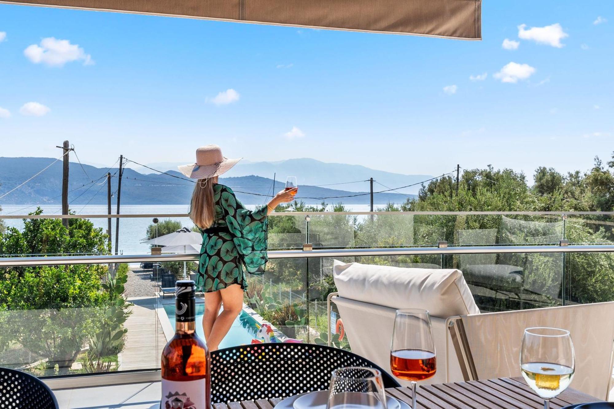 Blue Symphony Suites Apartments Nikiana Bagian luar foto